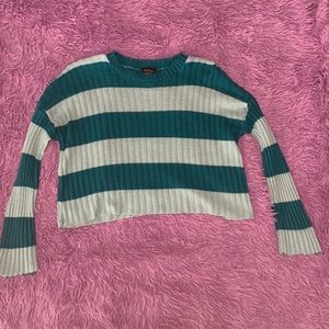 CUTE STRIPED RUE 21 CROP (GREENISH BLUE)